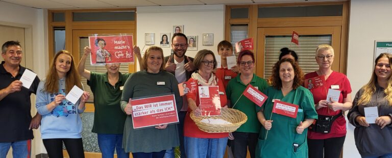 Wir machen dich glücklich…!🧡 | Aktion des AWO-Wohn- und Pflegeheims Querum-Braunschweig