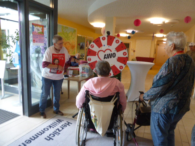 “Oldies sind 1/3 der Gesellschaft!” – Aktion des AWO-Ortsvereins Wolfenbüttel sowie des AWO-Wohn- und Pflegeheims Im Kamp Wolfenbüttel