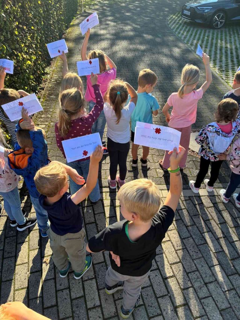Bunte Grüße aus der AWO Kita Regenbogen Greffen